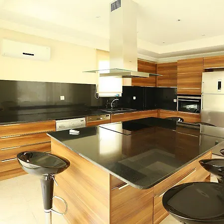 빌라 Orka Four Season Villas